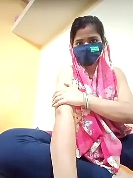 Snapshot of Mamta_Chaterjee chatting on September 11, 2:22 am Mamta Chaterjee online show from September 11, 2:22 am