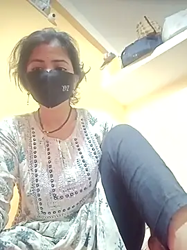 Snapshot of Mamta_Chaterjee chatting on February 28, 3:04 am Mamta Chaterjee online show from February 28, 3:04 am
