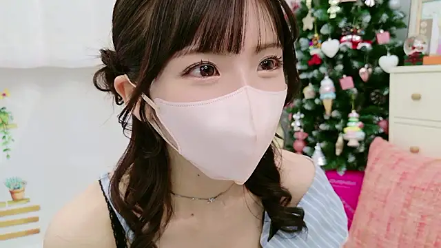Snapshot of -minami- chatting on December 1, 12:06 pm -minami- online show from December 1, 12:06 pm