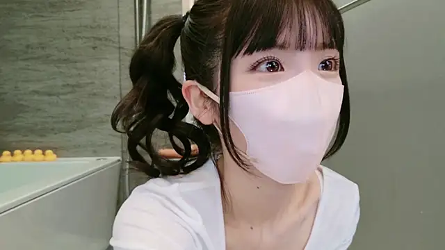 Snapshot of -minami- chatting on February 9, 9:16 am -minami- online show from February 9, 9:16 am