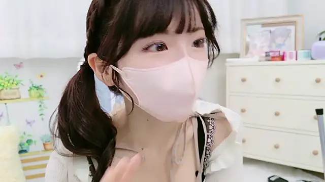 Snapshot of -minami- chatting on October 7, 12:06 pm -minami- online show from October 7, 12:06 pm