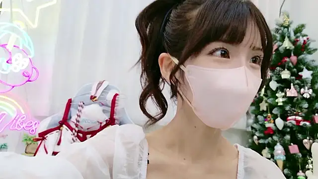 Snapshot of -minami- chatting on December 3, 12:15 pm -minami- online show from December 3, 12:15 pm