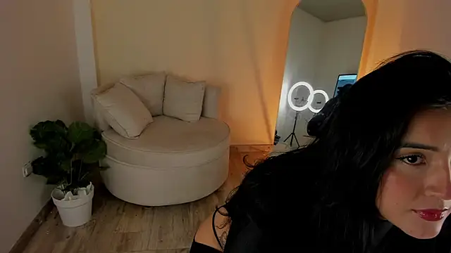 miss catalina9 online show from December 4, 5:10 am