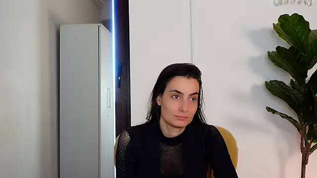 NinaCrystal1 online show from February 25, 8:03 am