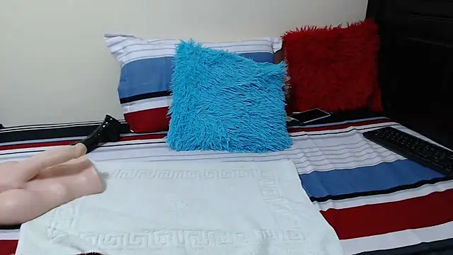 Snapshot of Marina_sea chatting on October 5, 6:48 am Marina sea online show from October 5, 6:48 am