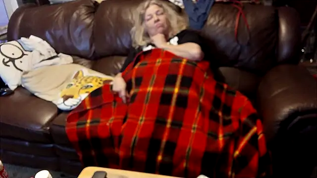 Snapshot of PincheDave4u chatting on February 18, 12:26 am PincheDave4u online show from February 18, 12:26 am