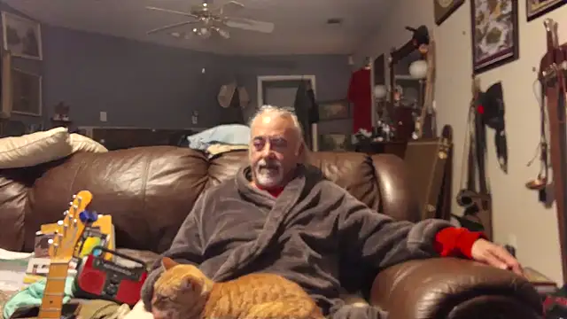 Snapshot of PincheDave4u chatting on January 11, 2:30 am PincheDave4u online show from January 11, 2:30 am