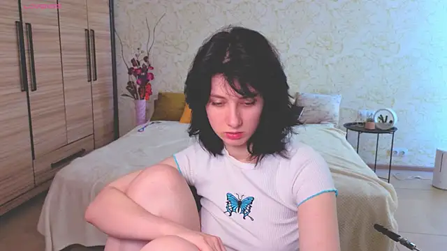 JulisSweet online show from September 13, 6:46 am