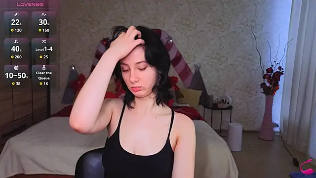 JulisSweet online show from January 8, 8:42 am