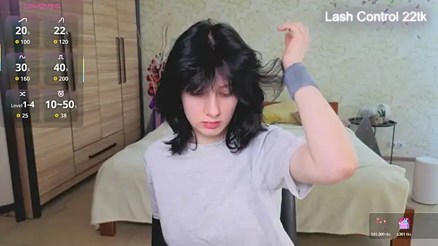 JulisSweet online show from April 7, 6:37 am