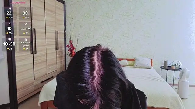 JulisSweet online show from October 19, 6:49 am