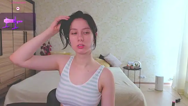 JulisSweet online show from September 29, 7:04 am