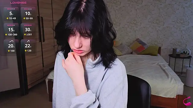 JulisSweet online show from November 16, 7:57 am