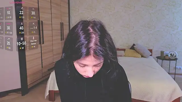 JulisSweet online show from October 10, 6:47 am