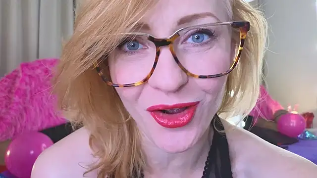 SquirtyAlisa online show from December 17, 9:03 am