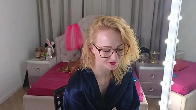 SquirtyAlisa online show from March 11, 9:42 pm