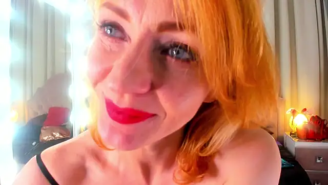 Snapshot of SquirtyAlisa chatting on September 27, 12:17 am SquirtyAlisa online show from September 27, 12:17 am