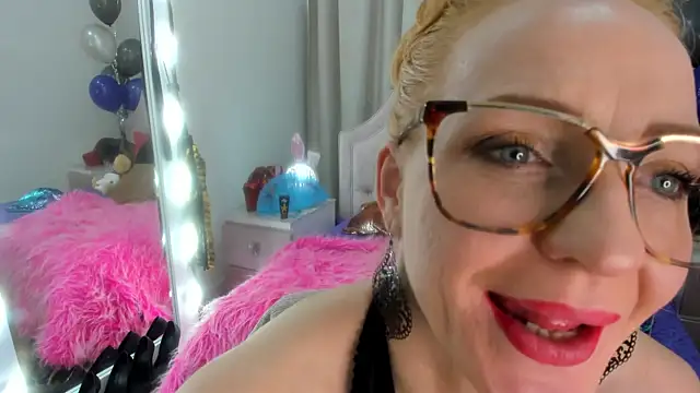 SquirtyAlisa online show from October 27, 7:48 pm