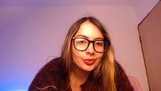 lalawhitte online show from October 25, 11:53 am