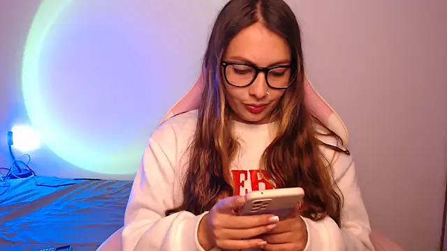 Snapshot of lalawhitte chatting on October 3, 8:32 pm lalawhitte online show from October 3, 8:32 pm