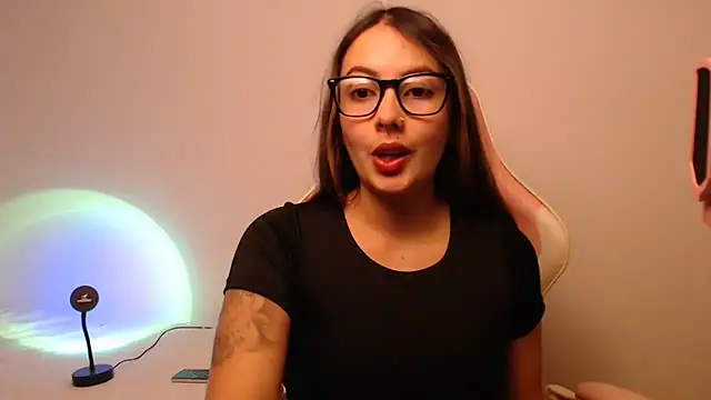 Snapshot of lalawhitte chatting on September 19, 8:35 pm lalawhitte online show from September 19, 8:35 pm