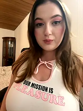 Kamilla Loop online show from September 27, 8:26 pm