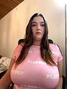 Kamilla Loop online show from October 20, 7:58 pm