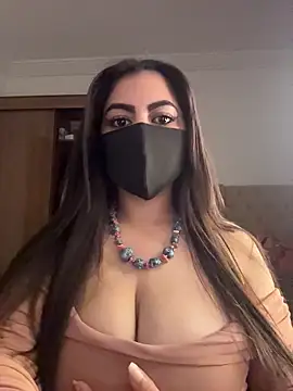 Hot-Sarah-arab online show from June 9, 7:15 pm