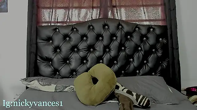 nicky vances online show from March 10, 8:02 pm