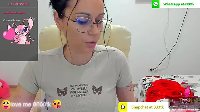 kissnicol32 online show from February 20, 4:03 pm