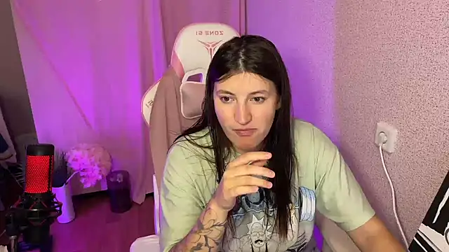 Katrin  kiss online show from November 5, 6:33 pm