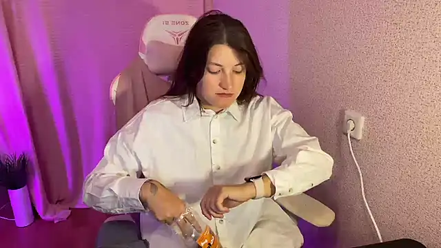 Katrin  kiss online show from October 14, 5:57 pm