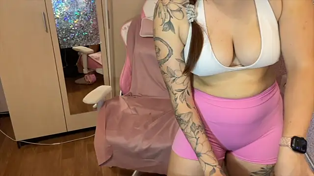 Katrin  kiss online show from April 15, 7:58 pm