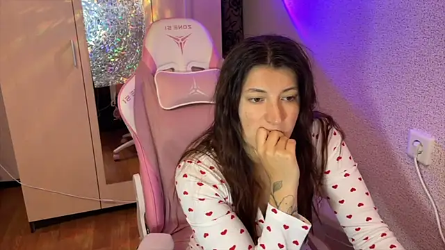 Katrin  kiss online show from April 13, 3:05 pm