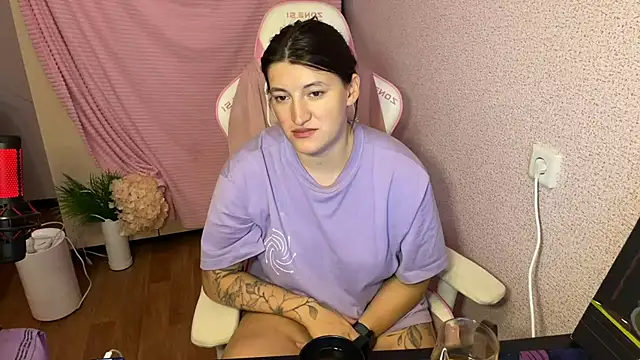 Katrin  kiss online show from November 21, 4:39 pm