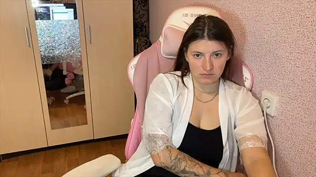 Katrin  kiss online show from March 19, 5:24 pm