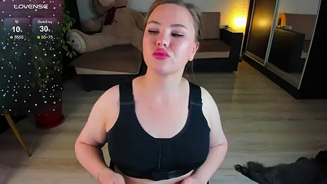 Carolina bby online show from September 27, 11:55 pm