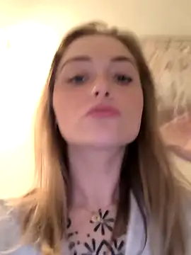 Goldloeckchen159 online show from December 18, 3:27 pm