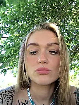Goldloeckchen159 online show from June 7, 12:43 pm