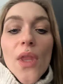 Goldloeckchen159 online show from February 22, 1:35 pm