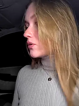 Goldloeckchen159 online show from December 4, 9:25 pm