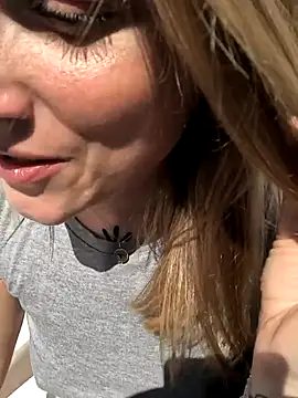 Goldloeckchen159 online show from November 15, 1:04 pm