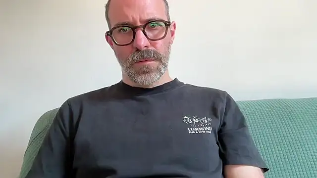 Snapshot of Brianjonest chatting on July 1, 3:01 pm Brianjonest online show from July 1, 3:01 pm
