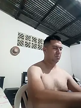 Snapshot of walwan85 chatting on November 5, 8:28 am walwan85 online show from November 5, 8:28 am