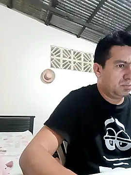 Snapshot of walwan85 chatting on November 4, 8:51 am walwan85 online show from November 4, 8:51 am