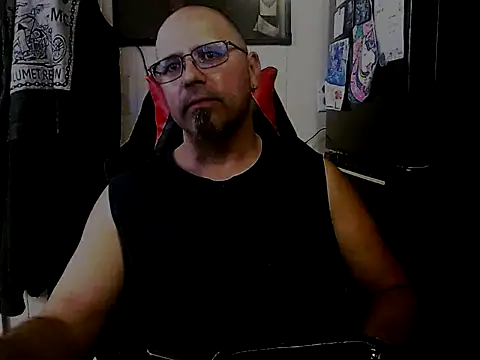 Snapshot of KrazyLegz chatting on September 30, 10:16 pm KrazyLegz online show from September 30, 10:16 pm