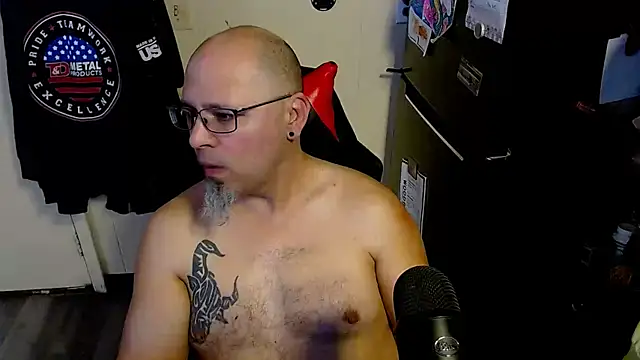 KrazyLegz online show from February 14, 4:51 pm