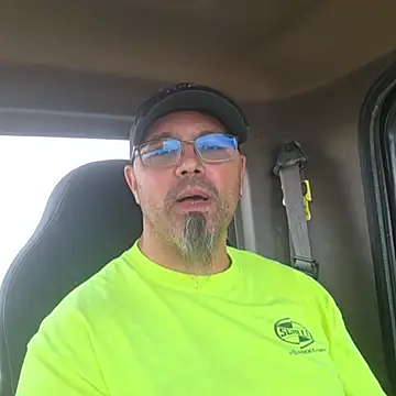 Snapshot of KrazyLegz chatting on October 18, 1:57 pm KrazyLegz online show from October 18, 1:57 pm