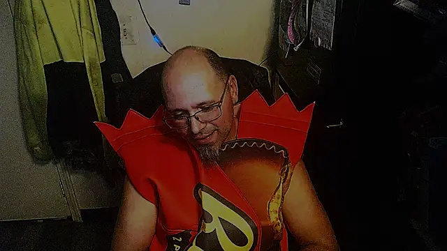 Snapshot of KrazyLegz chatting on November 1, 2:51 am KrazyLegz online show from November 1, 2:51 am