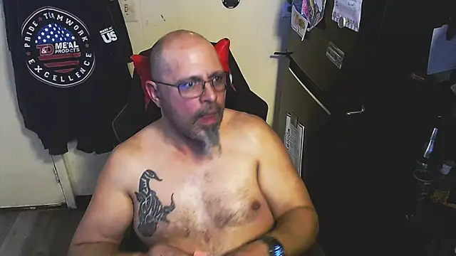 KrazyLegz online show from February 13, 10:21 pm